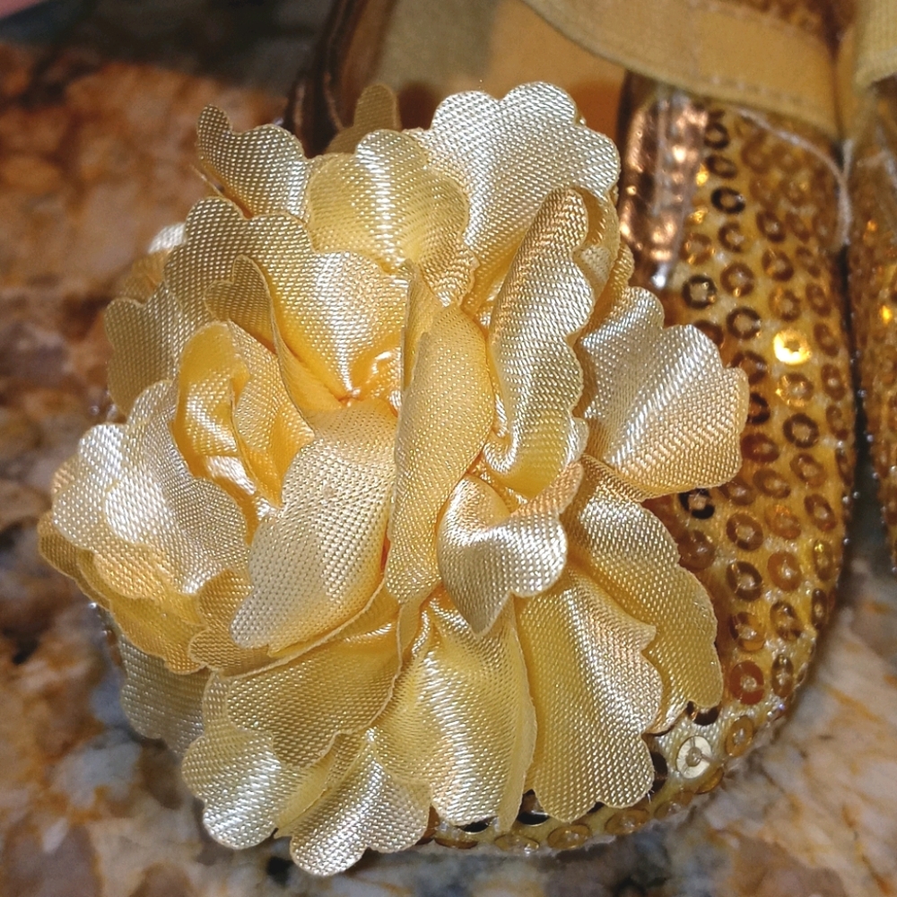 Golden Rose Sequins Baby Flats Size 4C - Picture 3 of 9